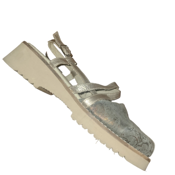 Vida Leather Sandals - Picture 5 of 12